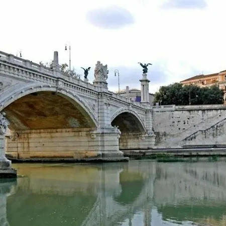 Vittorio Emanuele By Halldis רומא