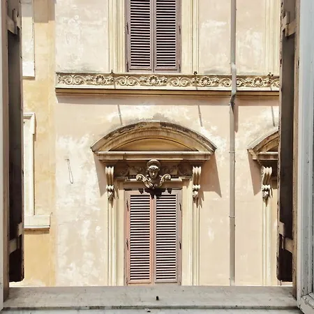 Vittorio Emanuele By Halldis דירה רומא