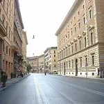 Vittorio Emanuele By Halldis Appartement Rome